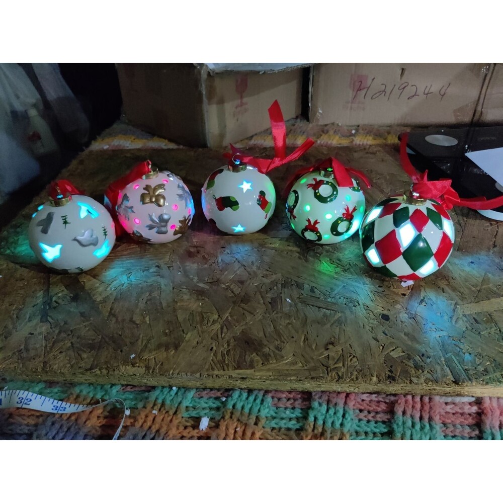 Set of 5 Glass Christmas Balls Ornaments